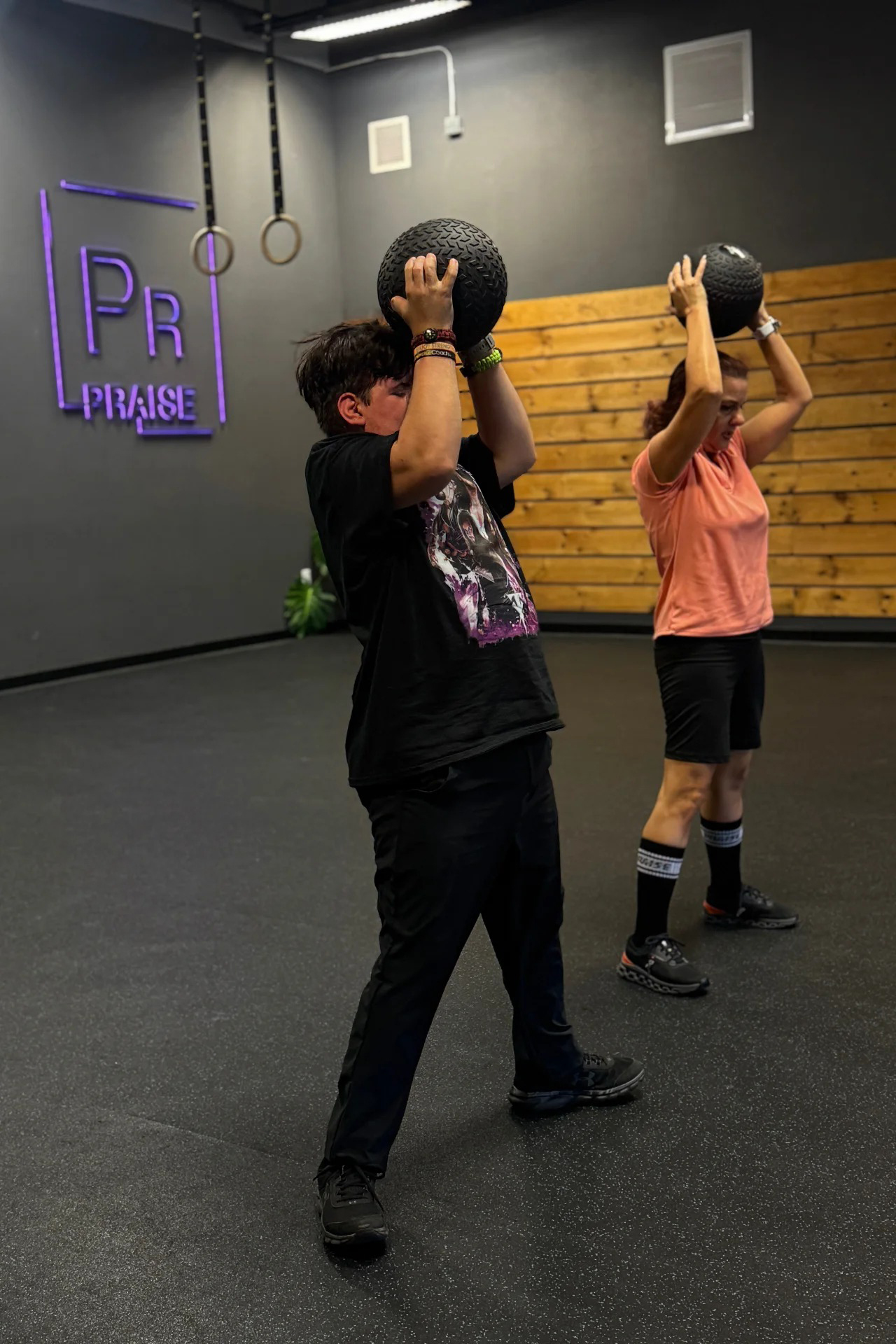 imgi_1_gallery-7-CPd1fKqc